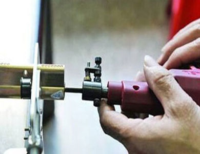 莲池24小时上门开锁公司